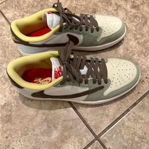 Nike Air Jordan Travis Scott Retro Low OG (Replicas) Brown-Grey